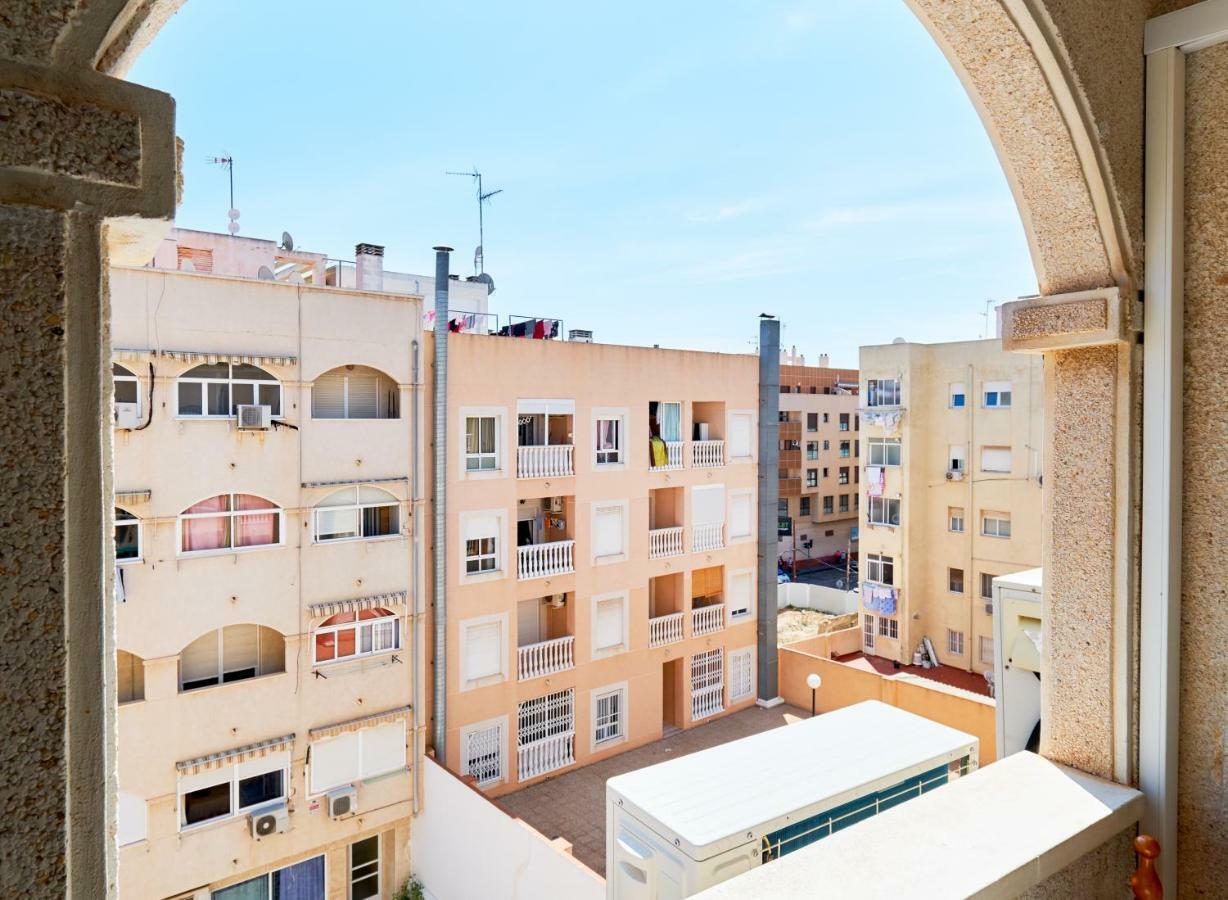 Apartamento Rambla Juan Mateo Apartment Torrevieja Ngoại thất bức ảnh